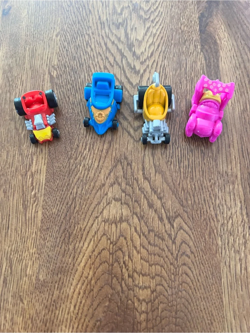 Disney Junior Mickey and the Roadster Racers Bump 'N' Race Action Game